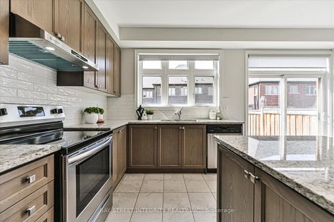 Photo 15 at 54 Walter Proctor Road, Sharon, East Gwillimbury