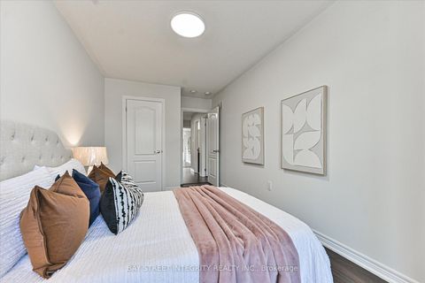 Photo 25 at 54 Walter Proctor Road, Sharon, East Gwillimbury
