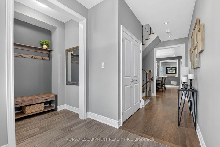 Photo 5 at 117 Wimberly Avenue, Waterdown, Hamilton
