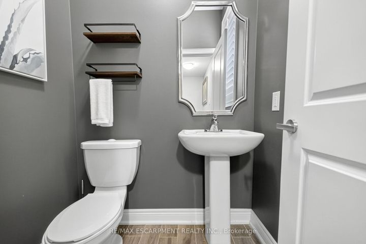 Photo 17 at 117 Wimberly Avenue, Waterdown, Hamilton