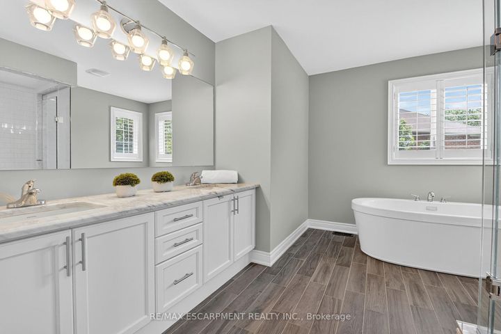 Photo 20 at 117 Wimberly Avenue, Waterdown, Hamilton