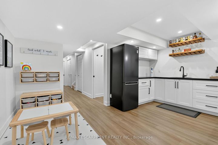 Photo 32 at 117 Wimberly Avenue, Waterdown, Hamilton