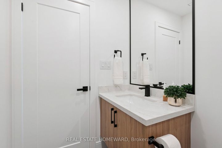 Photo 19 at 32 Westlake Crescent, Lumsden, Toronto