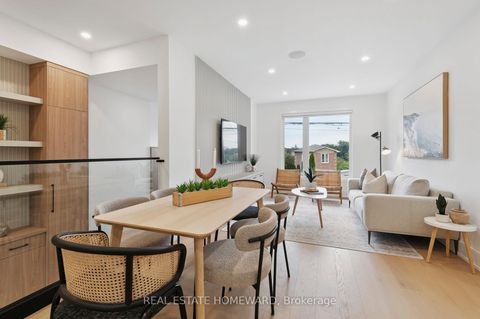 Photo 11 at 32 Westlake Crescent, Lumsden, Toronto