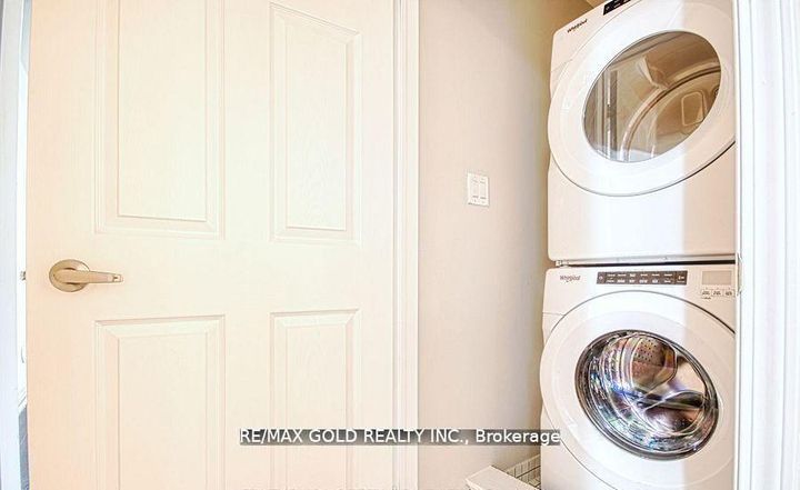 Photo 4 at 118 - 250 Sunny Meadow Boulevard, Wellington, Brampton
