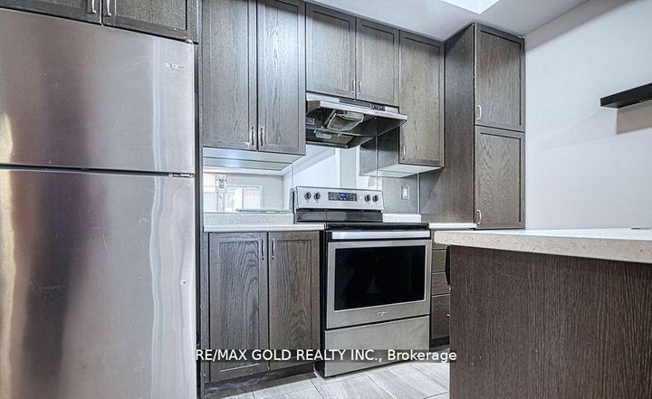 Photo 8 at 118 - 250 Sunny Meadow Boulevard, Wellington, Brampton
