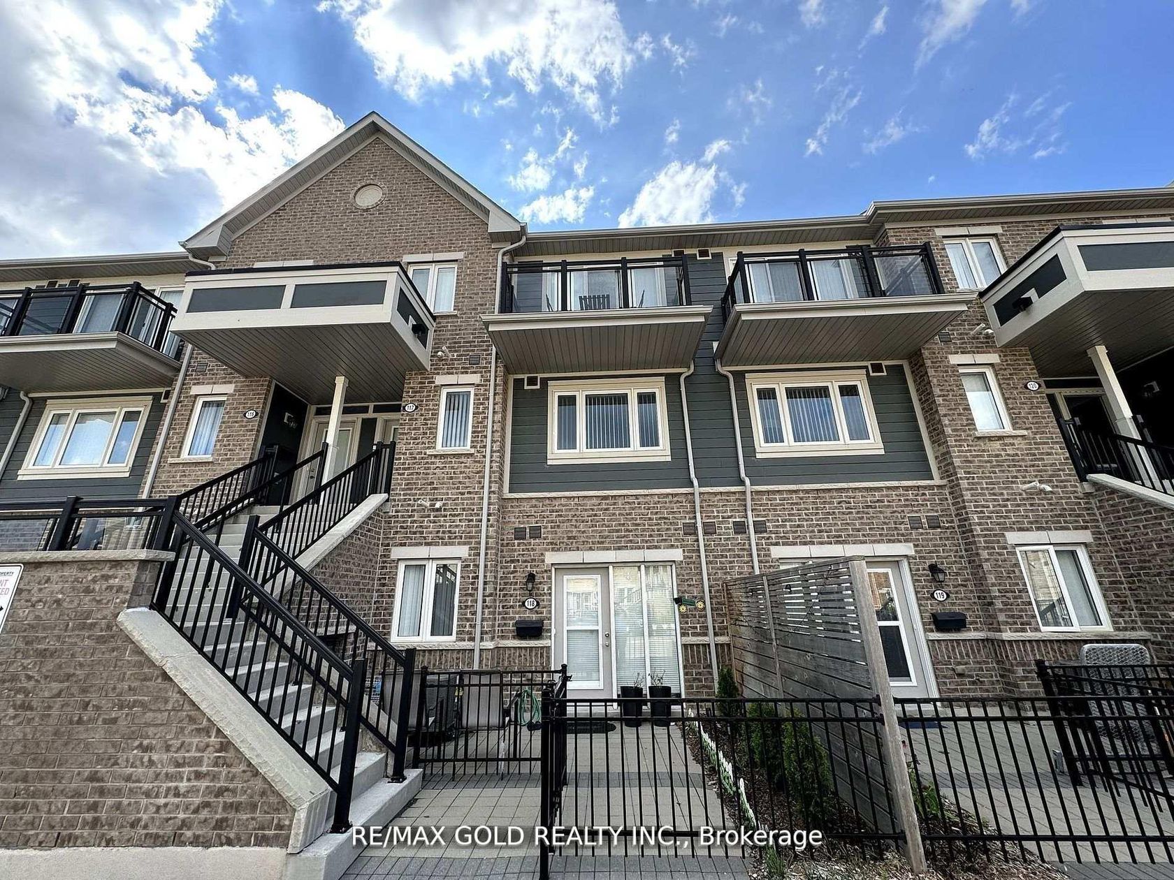 118 - 250 Sunny Meadow Boulevard, Wellington, Brampton 2