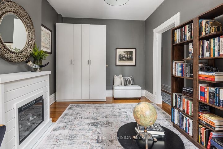 Photo 6 at 16 Boswell Avenue, Annex, Toronto