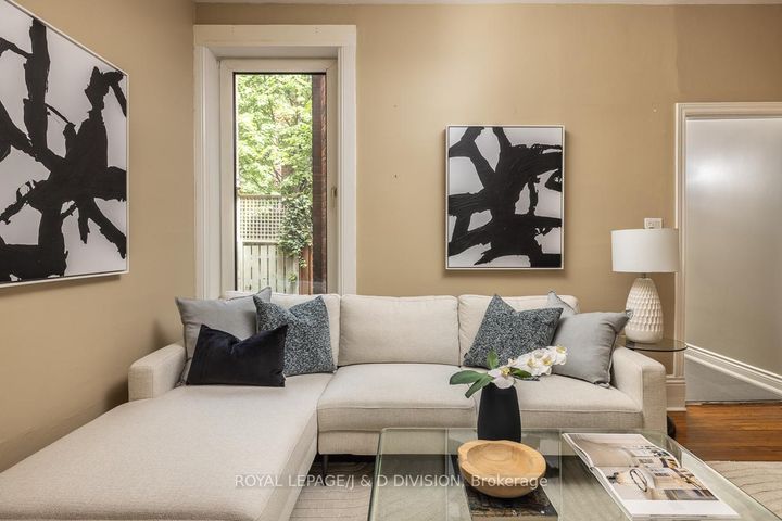 Photo 8 at 16 Boswell Avenue, Annex, Toronto