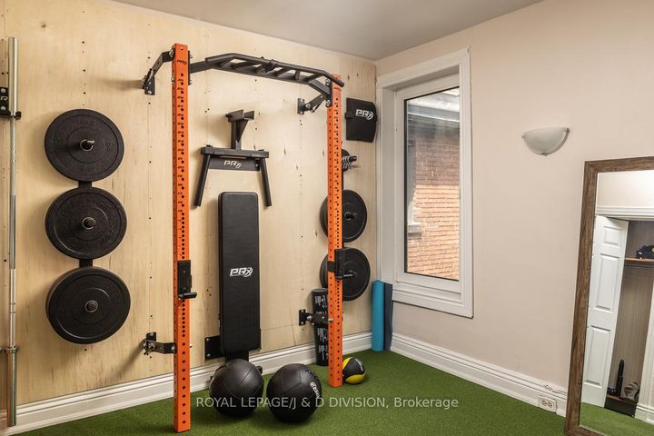 Photo 18 at 16 Boswell Avenue, Annex, Toronto