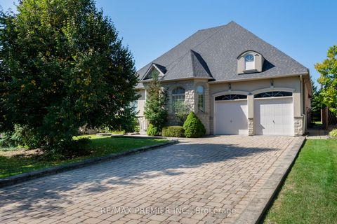 Photo 1 at 28 Timberwood Drive, Sonoma Heights, Vaughan