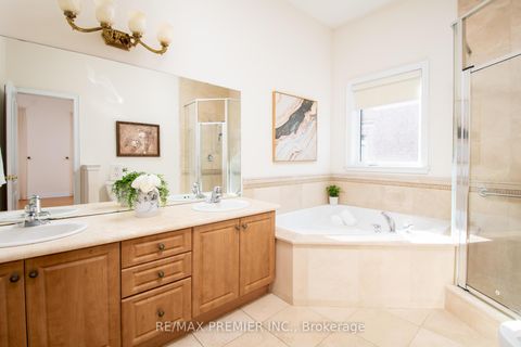 Photo 21 at 28 Timberwood Drive, Sonoma Heights, Vaughan