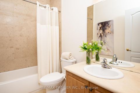 Photo 26 at 28 Timberwood Drive, Sonoma Heights, Vaughan