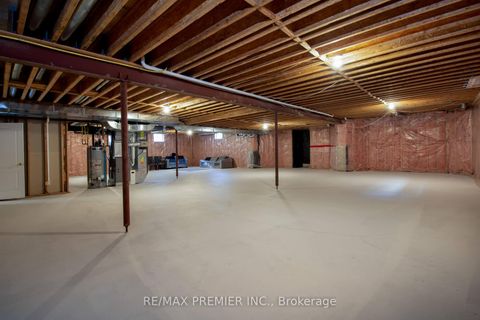 Photo 31 at 28 Timberwood Drive, Sonoma Heights, Vaughan
