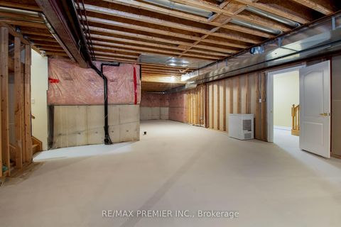 Photo 32 at 28 Timberwood Drive, Sonoma Heights, Vaughan