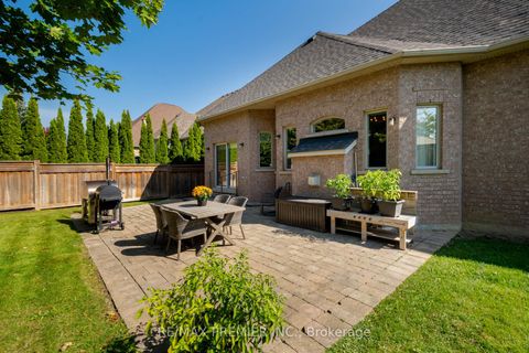Photo 35 at 28 Timberwood Drive, Sonoma Heights, Vaughan