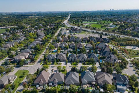 Photo 42 at 28 Timberwood Drive, Sonoma Heights, Vaughan