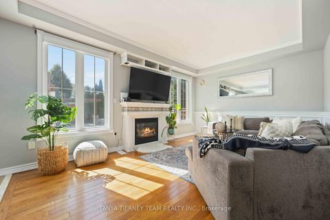 Photo 10 at 161 Carnwith Drive W, Brooklin, Whitby