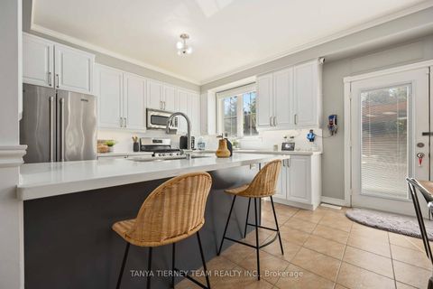 Photo 16 at 161 Carnwith Drive W, Brooklin, Whitby