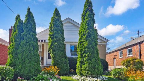 Photo 1 at 50 Karnwood Drive, Birchmount, Toronto
