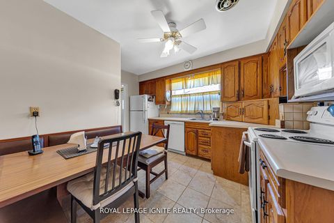 Photo 10 at 24 Beran Drive, Woburn, Toronto