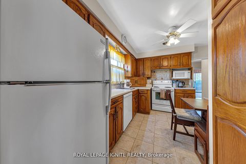 Photo 15 at 24 Beran Drive, Woburn, Toronto
