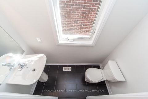 Photo 4 at 1434 STOVELL Crescent, Lefroy, Innisfil Photo 4 at 1434 STOVELL Crescent, Lefroy, Innisfil