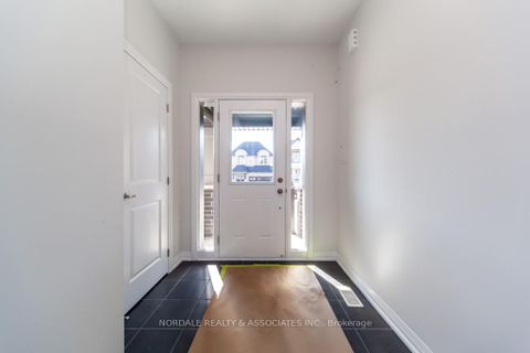 Photo 5 at 1434 STOVELL Crescent, Lefroy, Innisfil