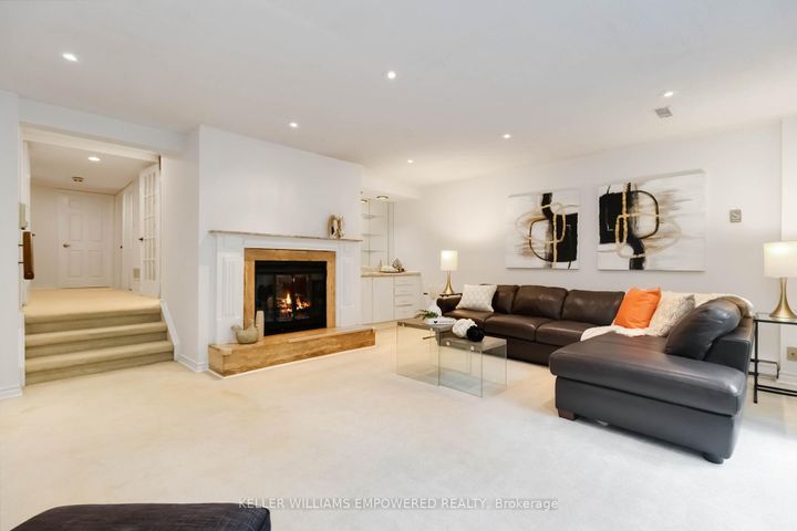 Photo 21 at 37 Rainbow Creekway, Bayview Village, Toronto