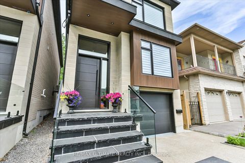 Photo 2 at 32 Thirty Eighth Street, Long Branch, Toronto Photo 2 at 32 Thirty Eighth Street, Long Branch, Toronto