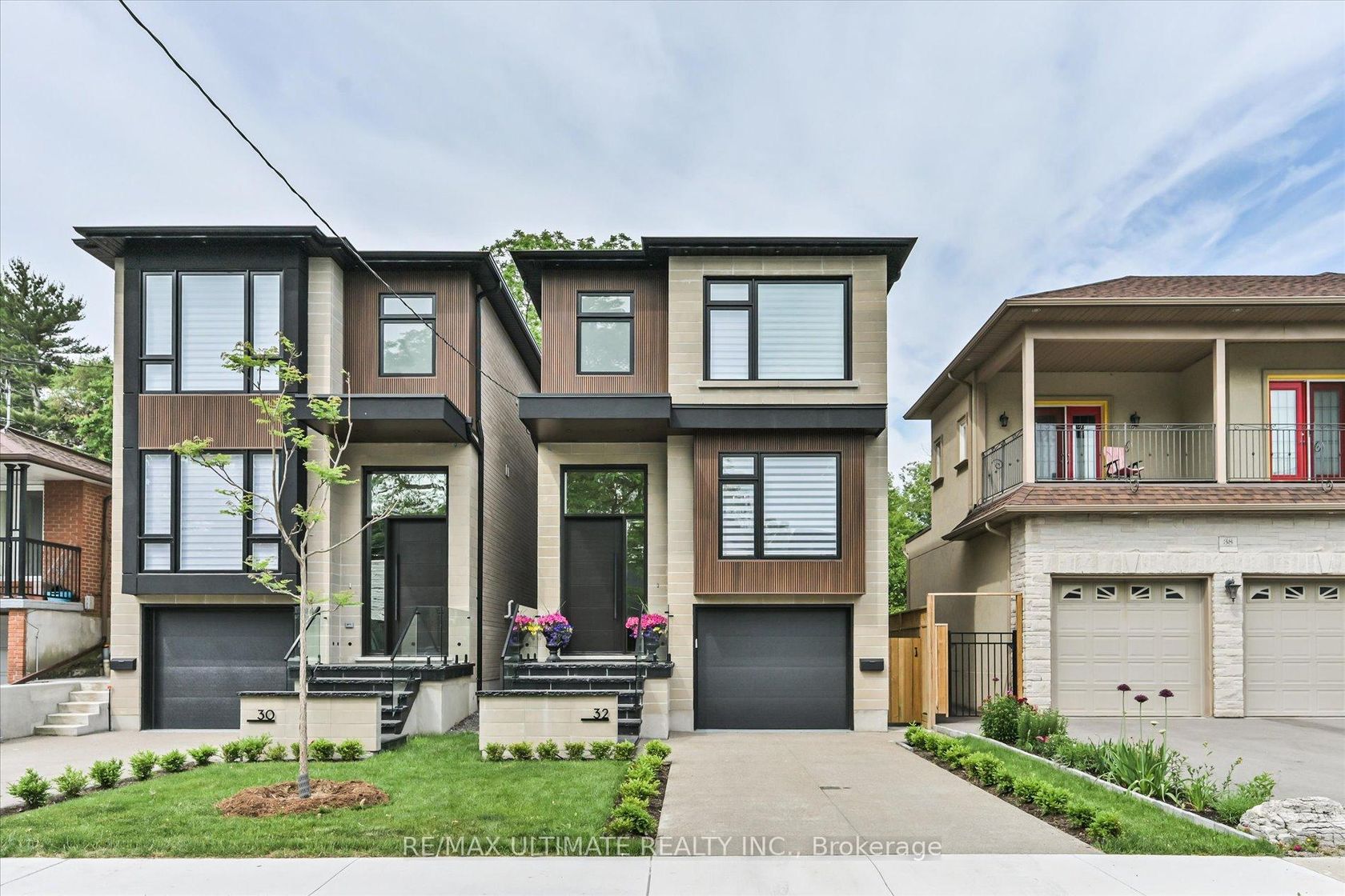 32 Thirty Eighth Street, Long Branch, Toronto 
