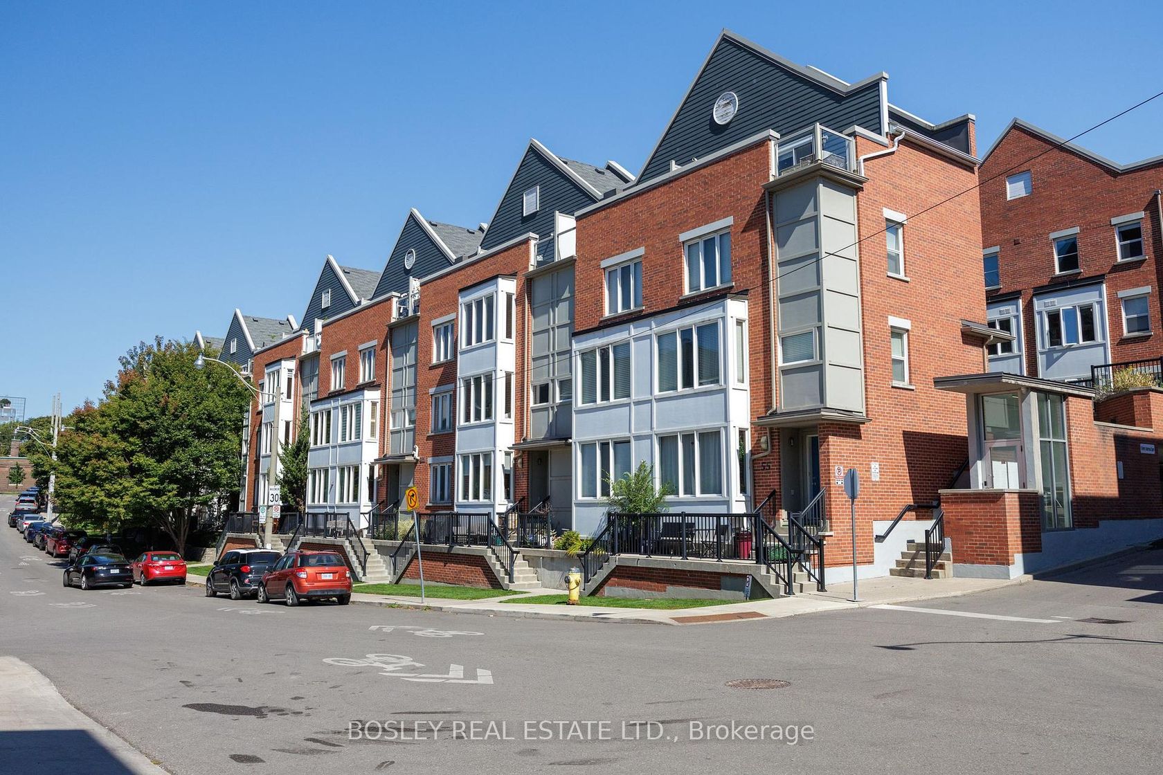 2 - 4 Frances Loring Lane, South Riverdale, Toronto photo 5 2 - 4 Frances Loring Lane, South Riverdale, Toronto photo 5