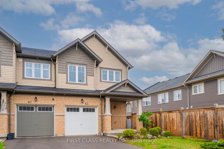 Photo 2 at 42 GREAT GABE Crescent, Windfields, Oshawa