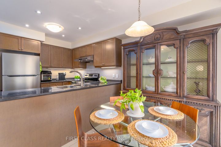 Photo 12 at 42 GREAT GABE Crescent, Windfields, Oshawa