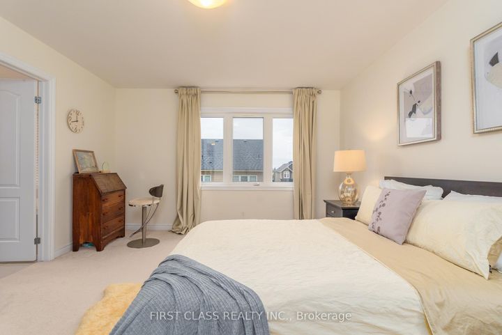 Photo 16 at 42 GREAT GABE Crescent, Windfields, Oshawa