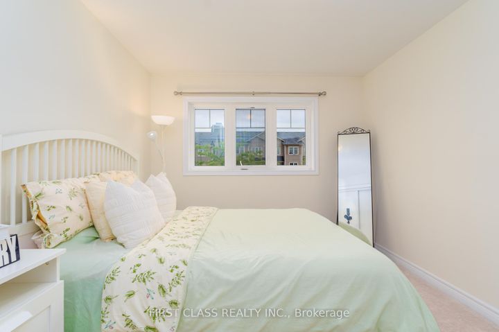 Photo 25 at 42 GREAT GABE Crescent, Windfields, Oshawa