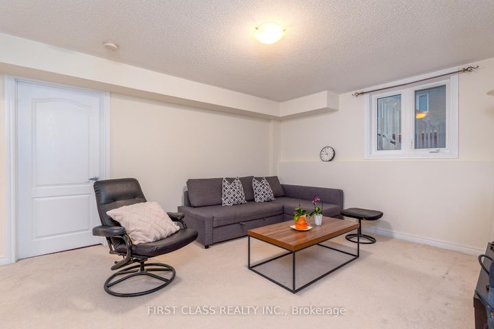 Photo 32 at 42 GREAT GABE Crescent, Windfields, Oshawa