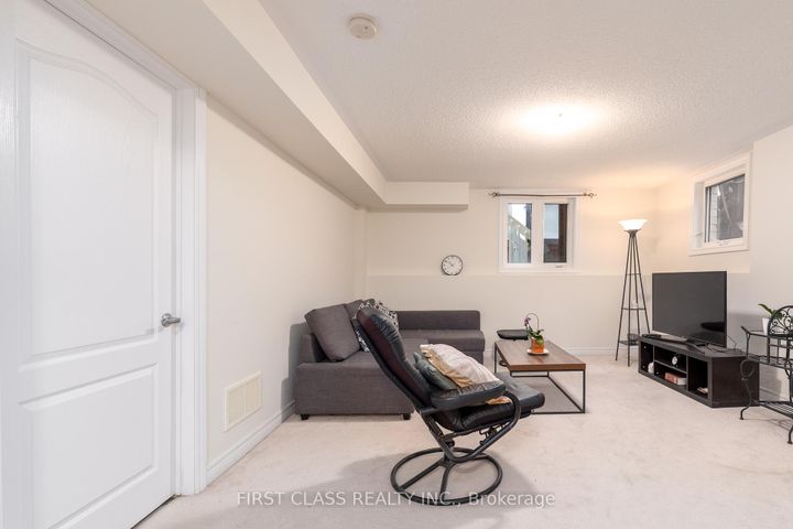Photo 33 at 42 GREAT GABE Crescent, Windfields, Oshawa
