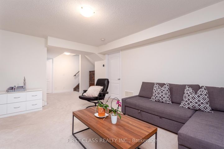 Photo 34 at 42 GREAT GABE Crescent, Windfields, Oshawa