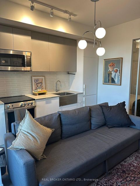 Photo 8 at 820 - 270 Dufferin Street, South Parkdale, Toronto