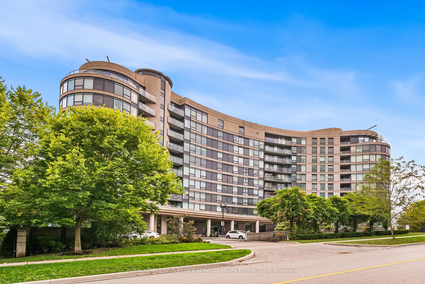 806 - 18 Valley Woods Road, Donalda, Toronto 
