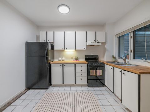 Photo 21 at 490 Windermere Avenue, Bloor West Village, Toronto