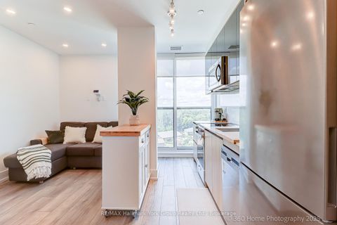 Photo 9 at 534 - 3100 Keele Street, CFB, Toronto