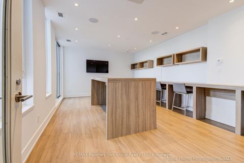Photo 39 at 534 - 3100 Keele Street, CFB, Toronto