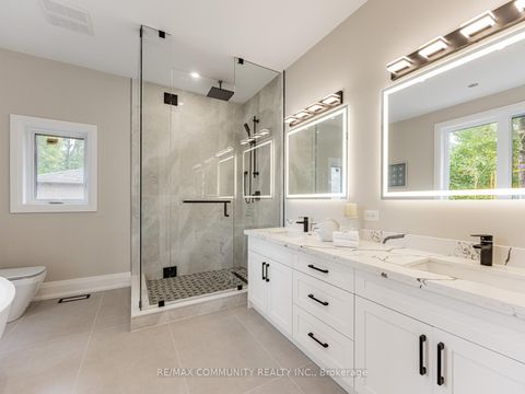 Photo 22 at 37 Sugarbush Square, Highland Creek, Toronto