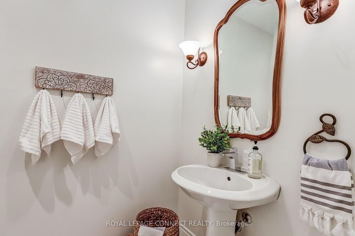 Photo 10 at 545 Charnwood Court, Amberlea, Pickering
