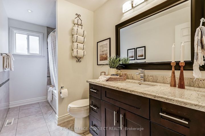 Photo 29 at 545 Charnwood Court, Amberlea, Pickering