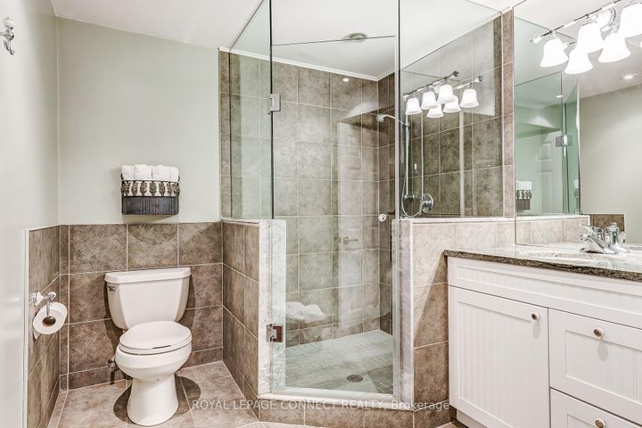 Photo 34 at 545 Charnwood Court, Amberlea, Pickering