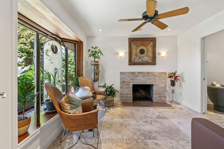 Photo 6 at 50 Skyview Crescent, Henry Farm, Toronto