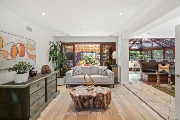 Photo 10 at 50 Skyview Crescent, Henry Farm, Toronto